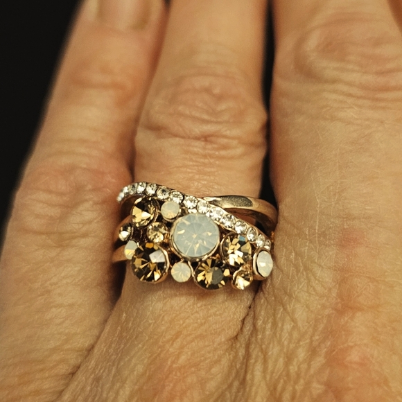 Cubic Zerconia Ring Rose Gold/Opal - Picture 2 of 2